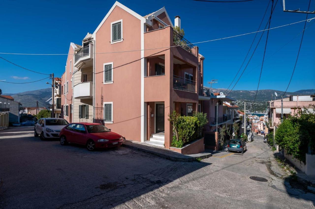 Napier Maisonette Аргостолион Экстерьер фото